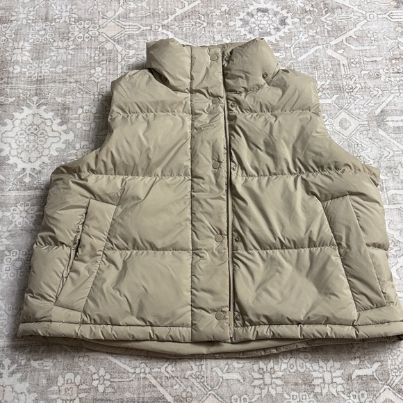 Lululemon Wunder Puff 600-Down-Fill
Cropped Vest Women’s Size 12 - Picture 1 of 7
